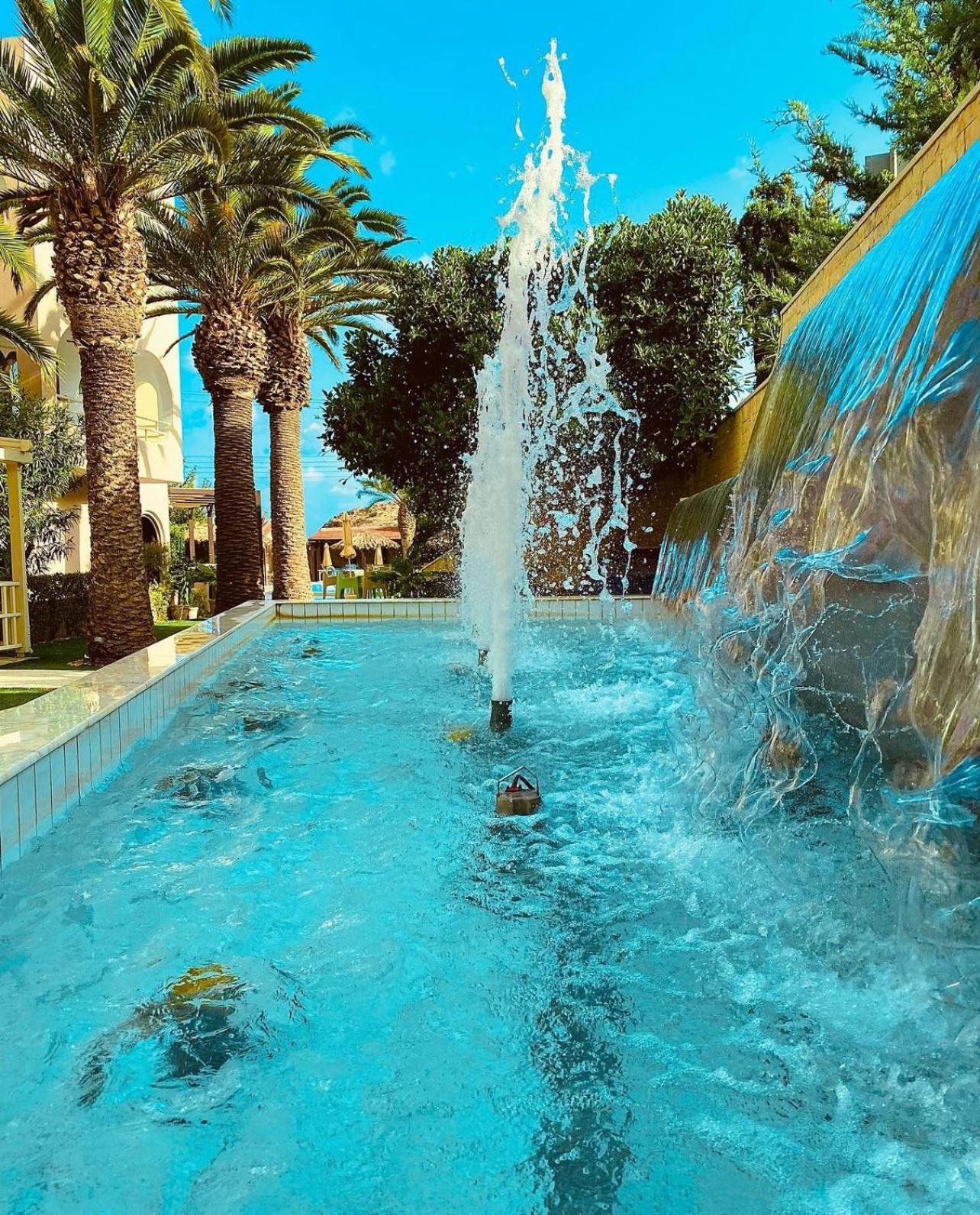 Karteros Hotel Exterior photo