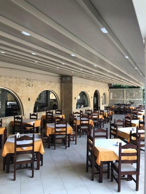 Karteros Hotel Exterior photo